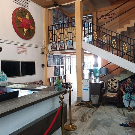 Kusum Hotel Dibrugarh Eksteriør billede
