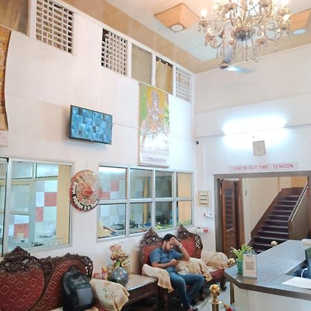 Kusum Hotel Dibrugarh Eksteriør billede
