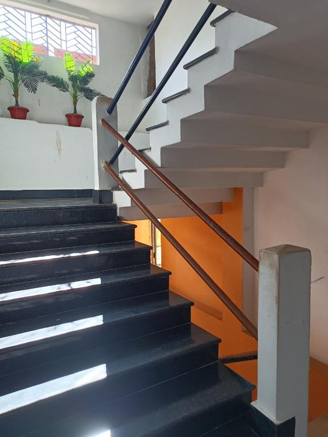 Kusum Hotel Dibrugarh Eksteriør billede