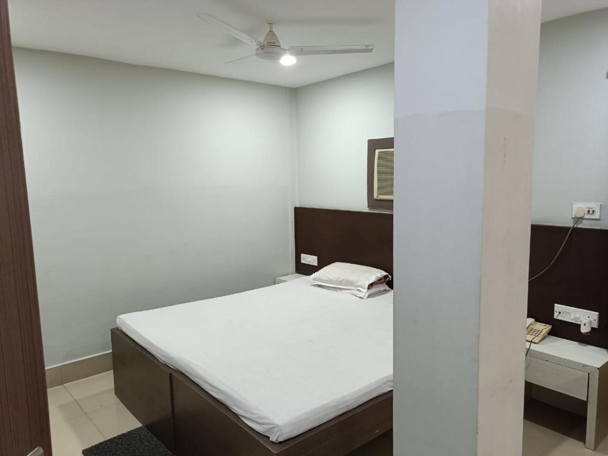 Kusum Hotel Dibrugarh Eksteriør billede