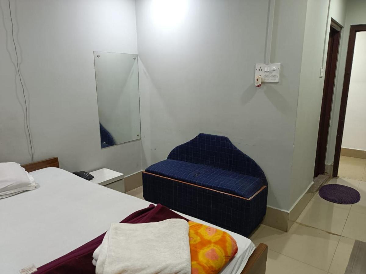 Kusum Hotel Dibrugarh Eksteriør billede