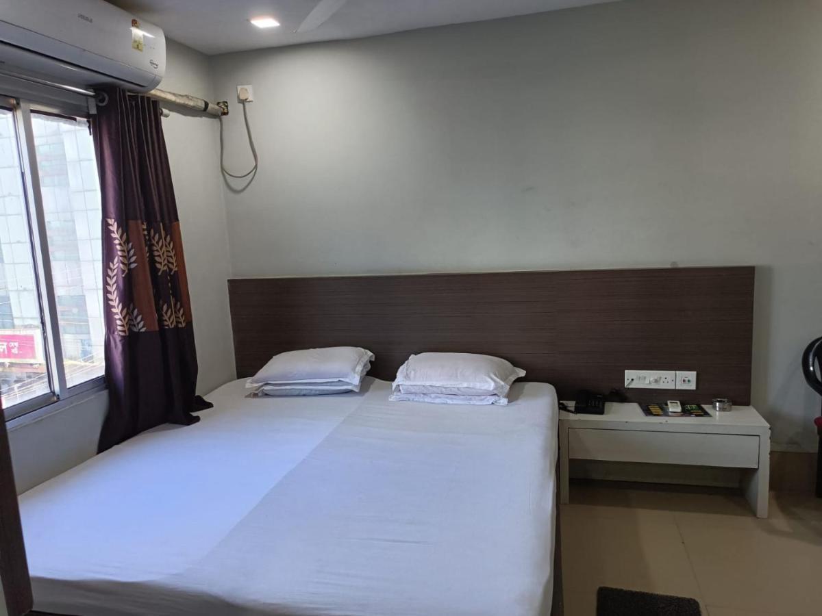 Kusum Hotel Dibrugarh Eksteriør billede