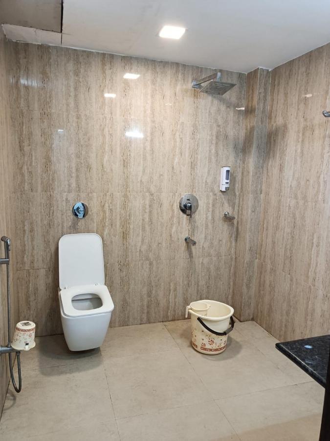 Kusum Hotel Dibrugarh Eksteriør billede