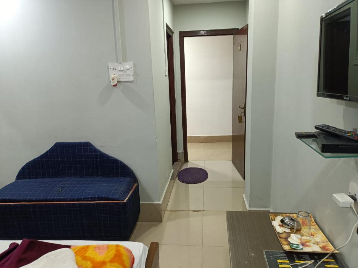 Kusum Hotel Dibrugarh Eksteriør billede