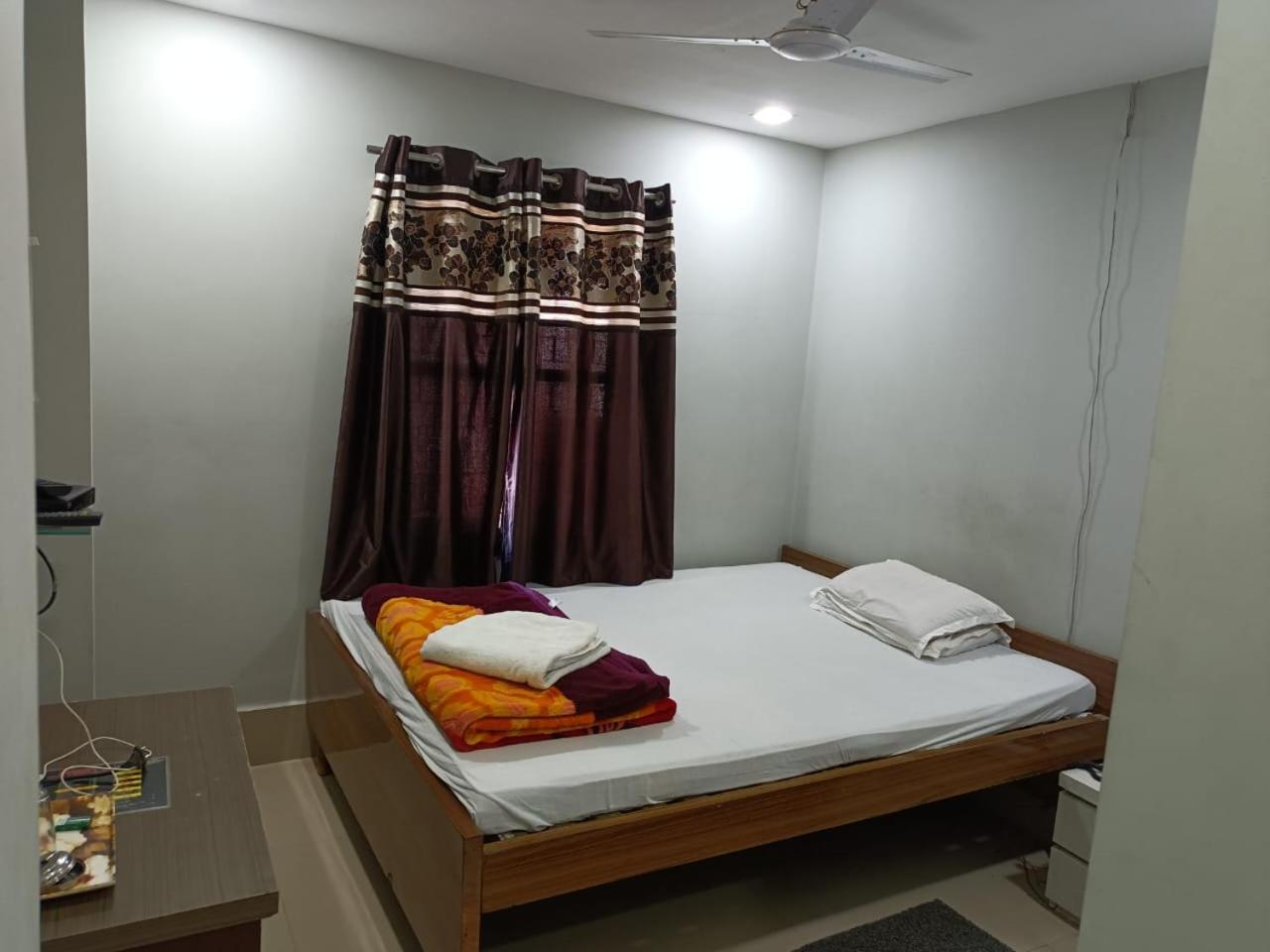 Kusum Hotel Dibrugarh Eksteriør billede