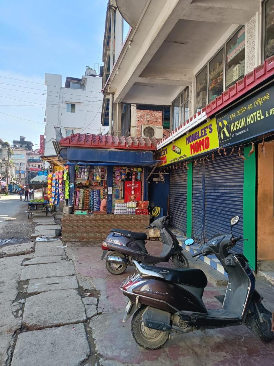 Kusum Hotel Dibrugarh Eksteriør billede